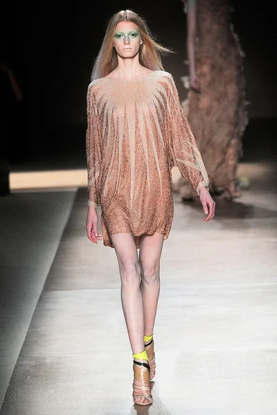 Look 26